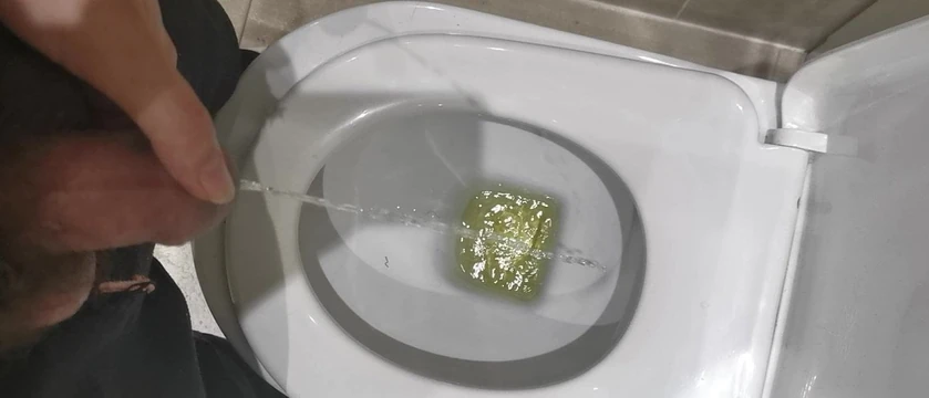 Me peeing