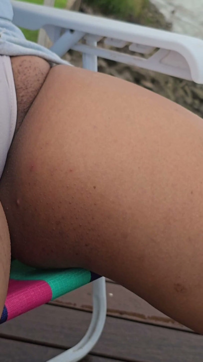Feeling the breeze on my legs | Clip 1