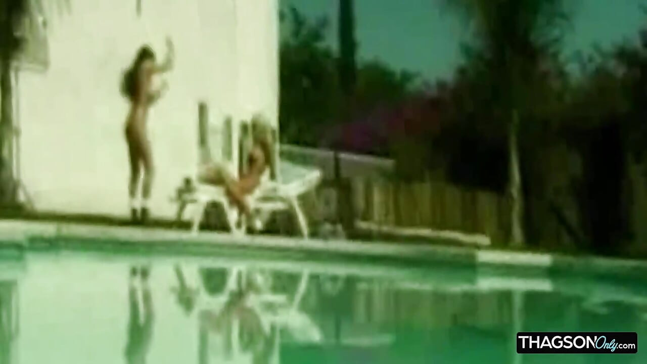 Mature Blonde Babe Stretched Wide in Outdoor Anal Action