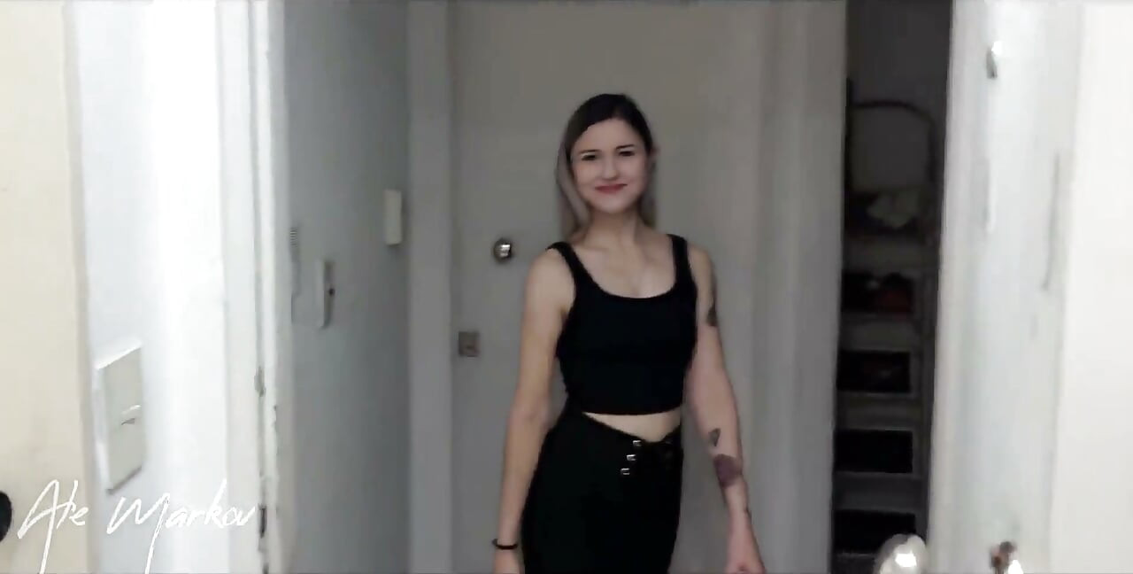 Warming up with Ladyknoxtar Before Starting the Casting