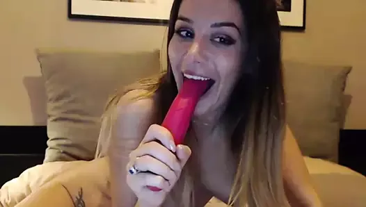 French cam girl has an amazing orgasm