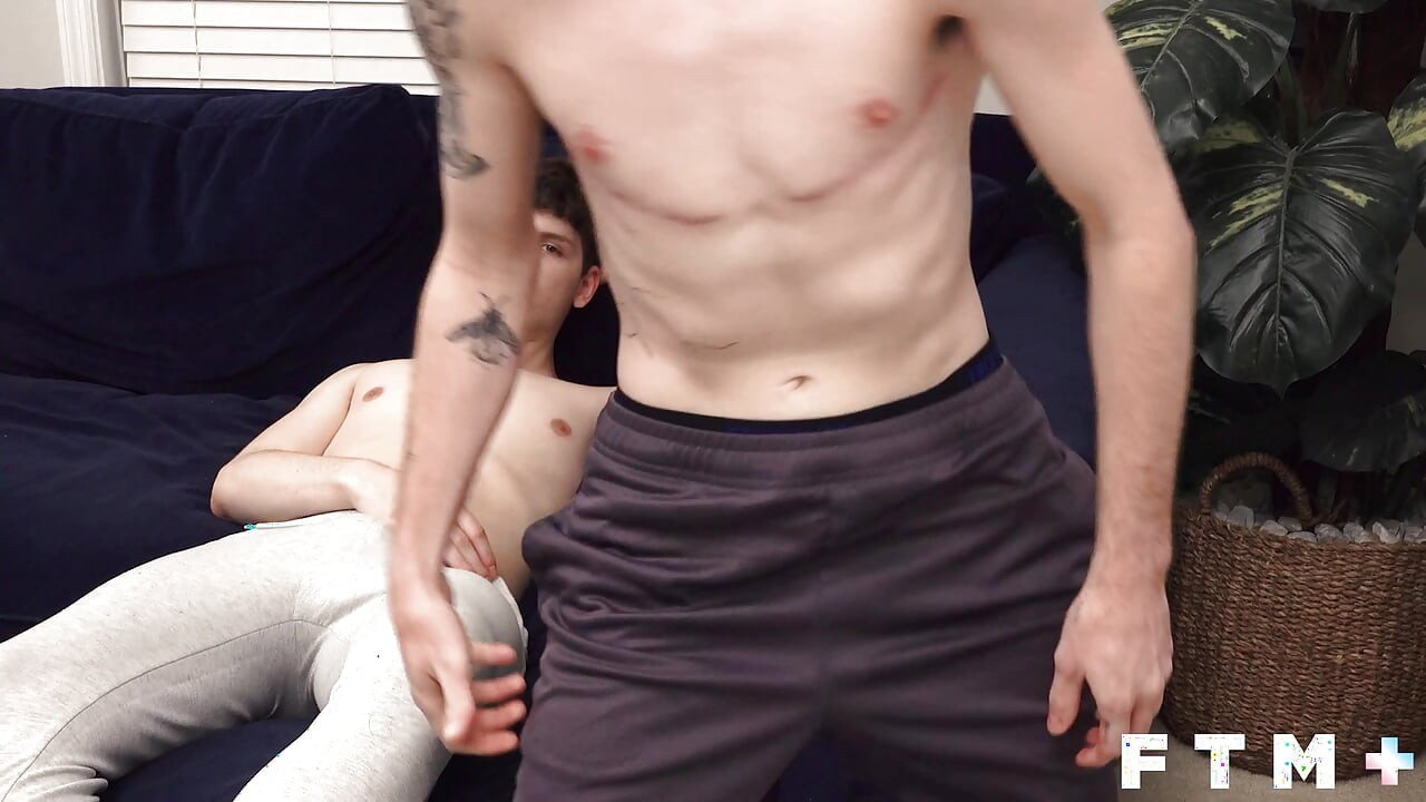 JockPussy - Ethan Tate arbejder Jaxson Coles jock fisse over med stor pik
