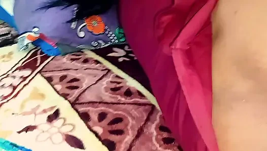 Gedara Kauruwath nethi Welawe Awa Mallige Yaluwata Kiyala Huka Gattha