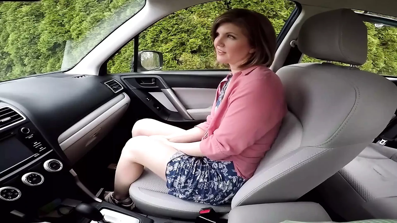 和同事一起被困在汽车租赁里