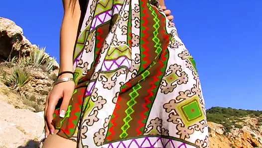 Exotic whore gets fucked outdoor by the sea