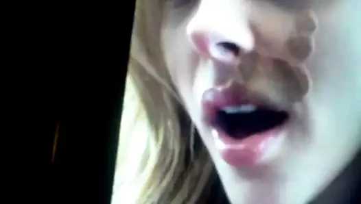 Celeb Cumer -vs- Chole Moretz