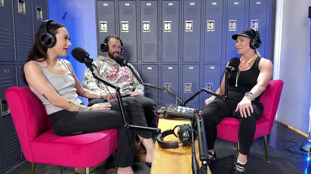 Ariel присоединилась к Sage Hunter и Will Pounder - Эволюционированные бои в раздевалке разговоры