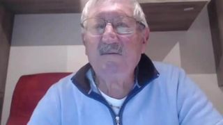 Spettacolo del nonno in webcam