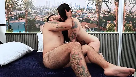 Cüzdanımı Kaybettim Ve Kocaman Popomla Uber'e Ödeme Yapmak Zorunda Kaldım - Larola & Frednunexx