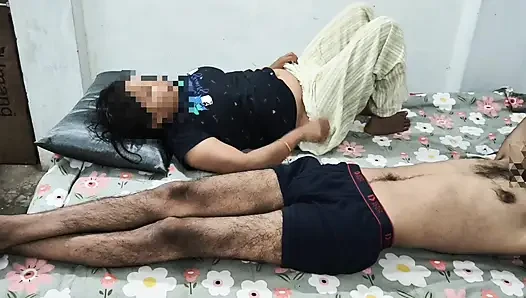 Girlfriend Gave Hot Handjob in 69 Position