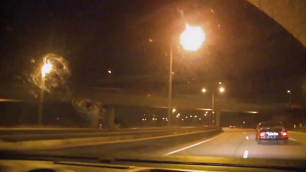 בייב נדפקת על ידי חנון