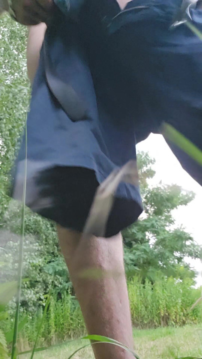 Cock Waving