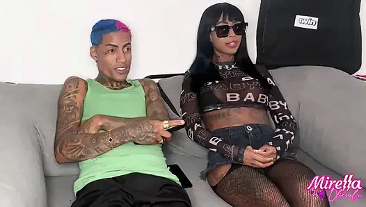 Arkadaşım her ziyarete geldiğinde değişmiyor, bazıları var