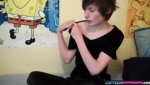 Cute young 18 year old gay boy jerks it