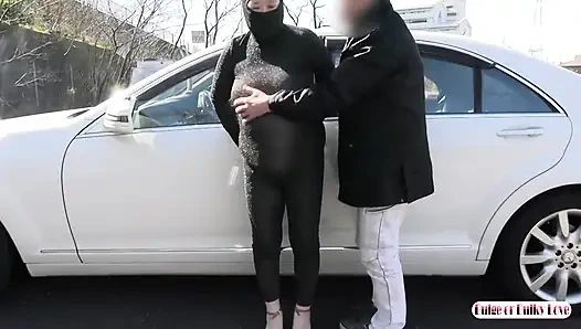 Büyük memeli evli kadın, kalın ve utanmaz dölleme seksi. Tombul olgun özel video, mutlaka görülmeli!