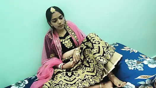 Yeni evli Hintli çift ilk gece seks yüzünde büyük yarak