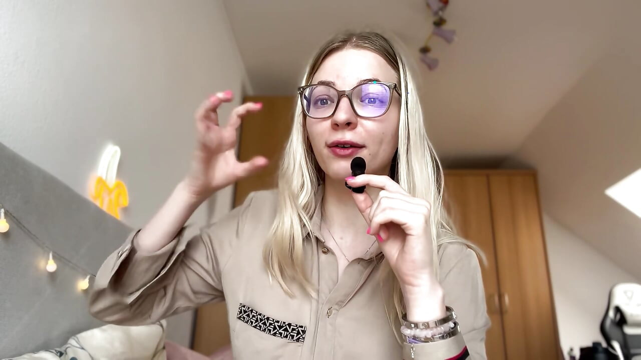 Am I Degenerating Men? Femdom
