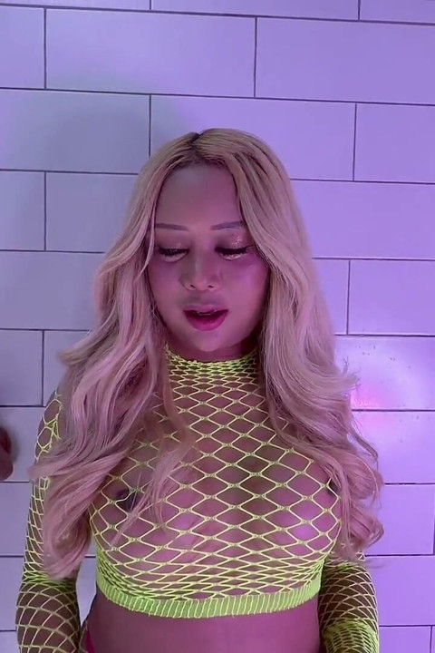 Ladyboy Sandy