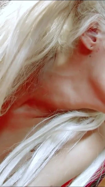 Εκπληκτική στιγμή από το "Hot Milf ass fucked and fucking a blonde teen"