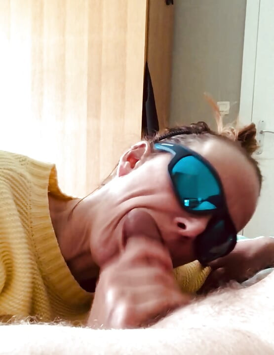 Amateur blowjob milf