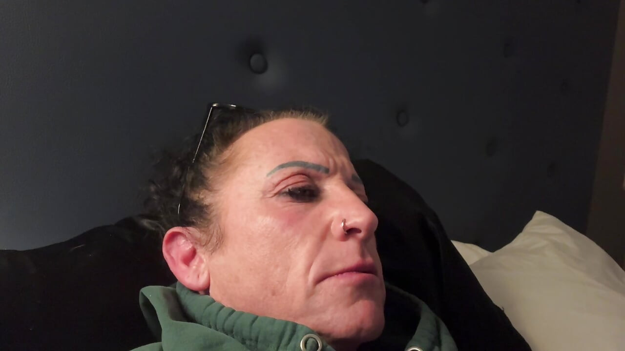 Kandys Bedtime Sneezing