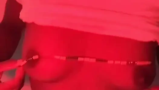 Unutmayacağın ateşli minyon tanrıça önden görünüm dans seansı
