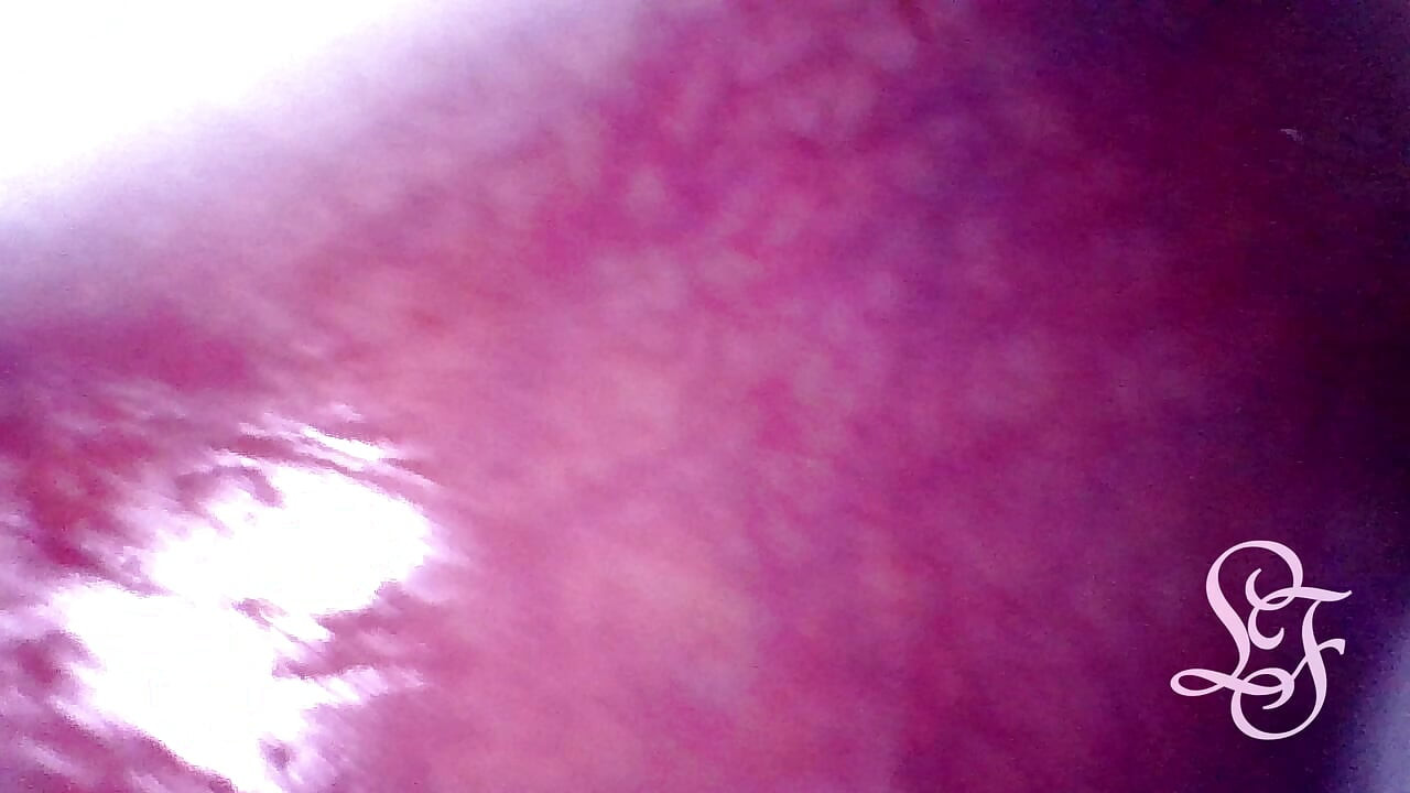 Olhe profundamente dentro da minha bunda!
