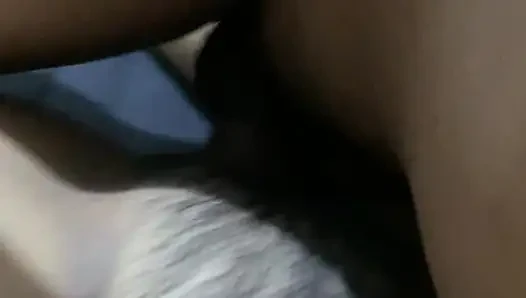Masuk kedalam memek tebal dan becek