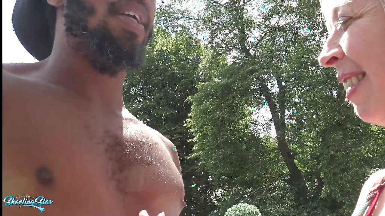 Büyük zenci yarağı Gardner'imden dölleniyor