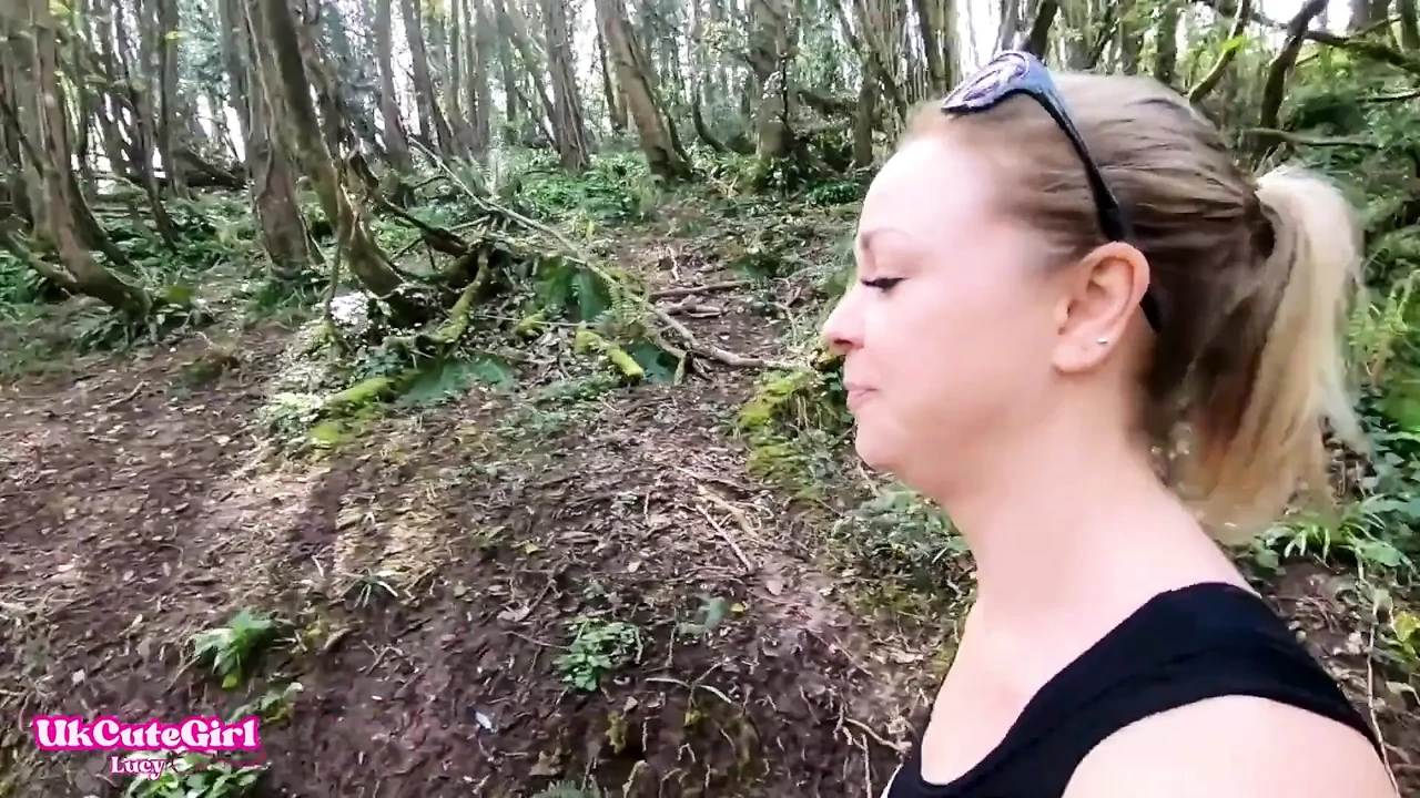 I Had to Wee Outside While You Watched: Desperate Out Jogging