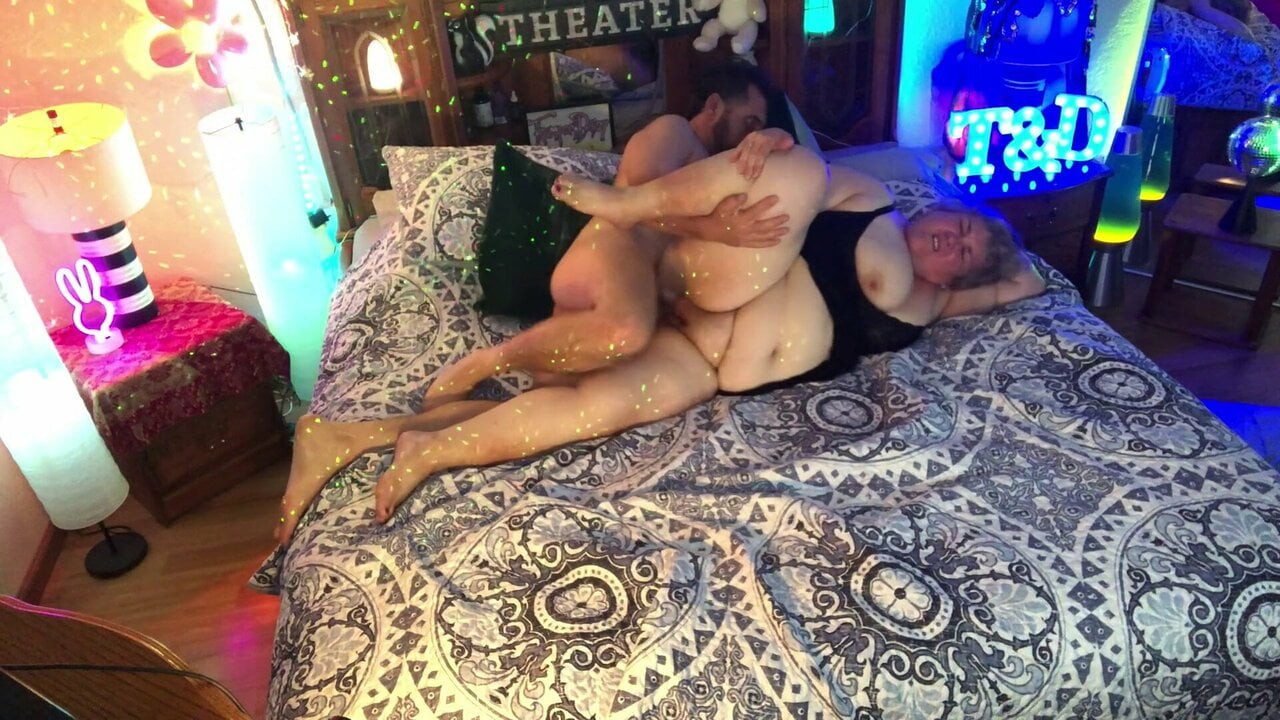 BBW Fucked Doggystyle With Creampie Finish – Real Couple - TnD