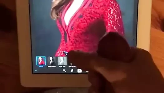 Emilia Clarke boşalıyor