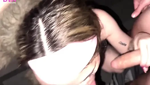 Sucking Two Pijas in the Middle of a Party: Elevator and Stairs