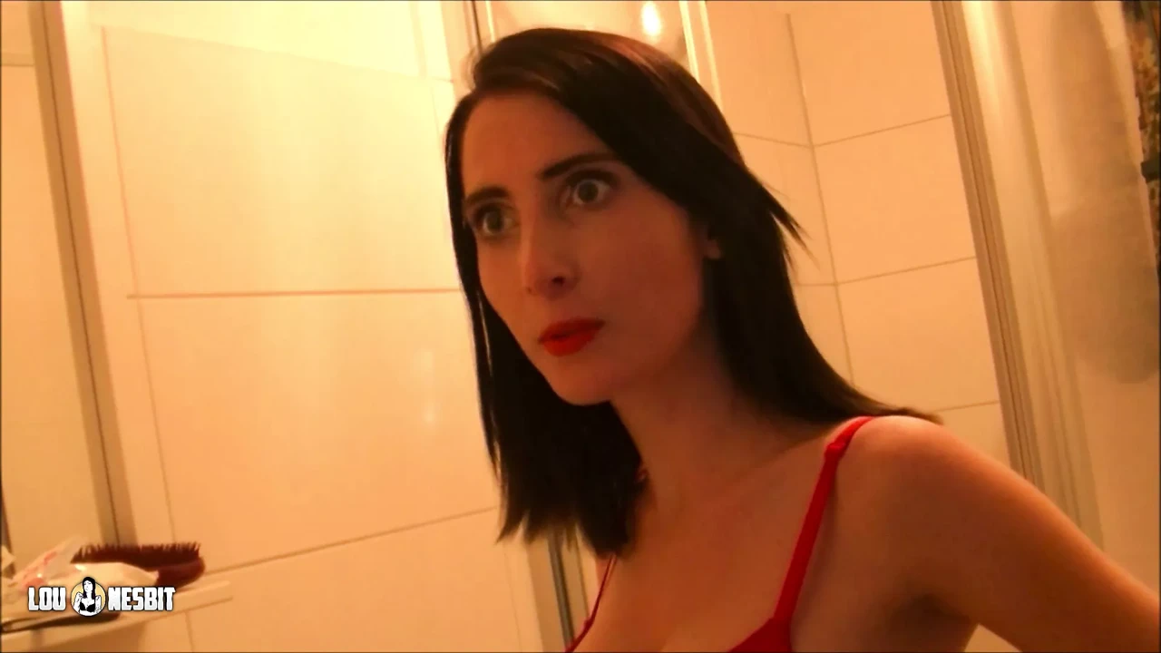 戴绿帽子舔陌生人的精液