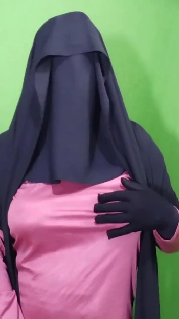 Thrilling moment from "Bangladeshi slutty housewife"