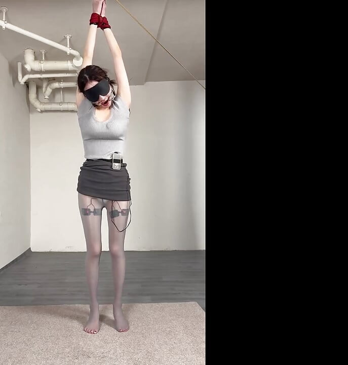 Ol dickes graues fußkissen hängend + elektroschock + peitschen