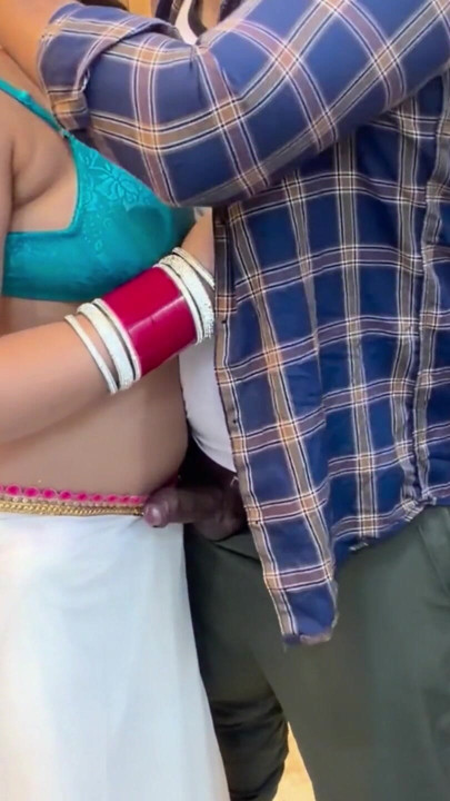 Bra Seller Ki Aagyi Mauj .. jab dekha Usne Alisha Bhabhi Ko Bra Try Krte Hue!!!! | Clip 1