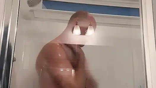 Cumartesi öğleden sonra duş ve tıraş zamanı