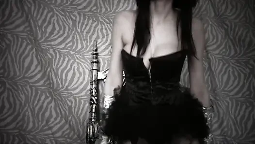 Fascinatrix...
