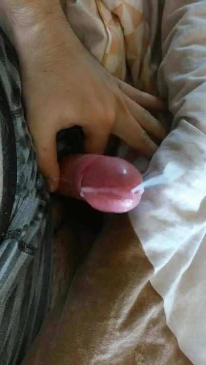 Éjaculation, sperme dans ma culotte, long plan