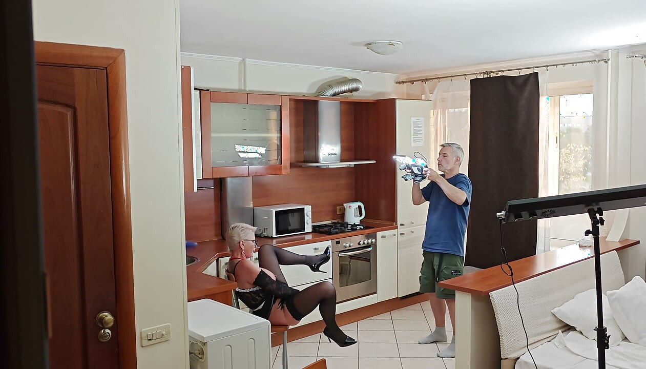Kinky Husband Films His Mature Hot Wife in the Kitchen to Have a Private Erotic Recording