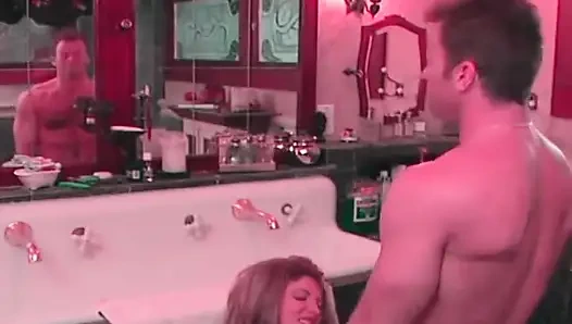 Seductive Brunette in the Bathroom: Passionate Oral Delight