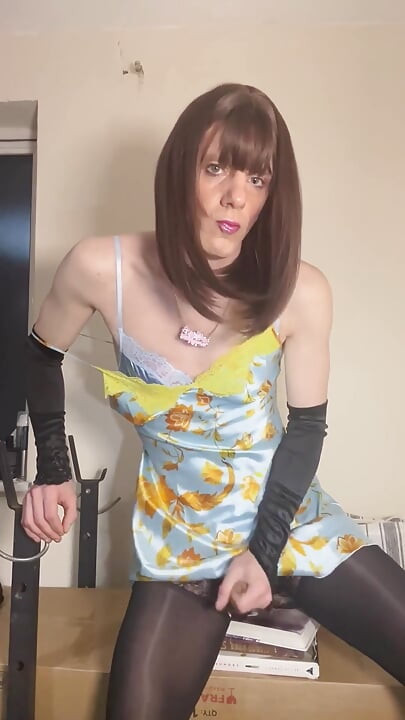 Jess Rides Dildo