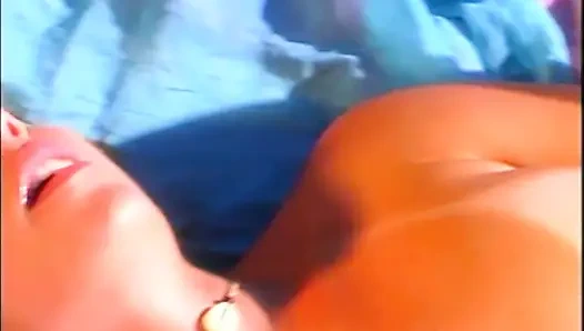 Lesbische junge schlampen lecken muschis