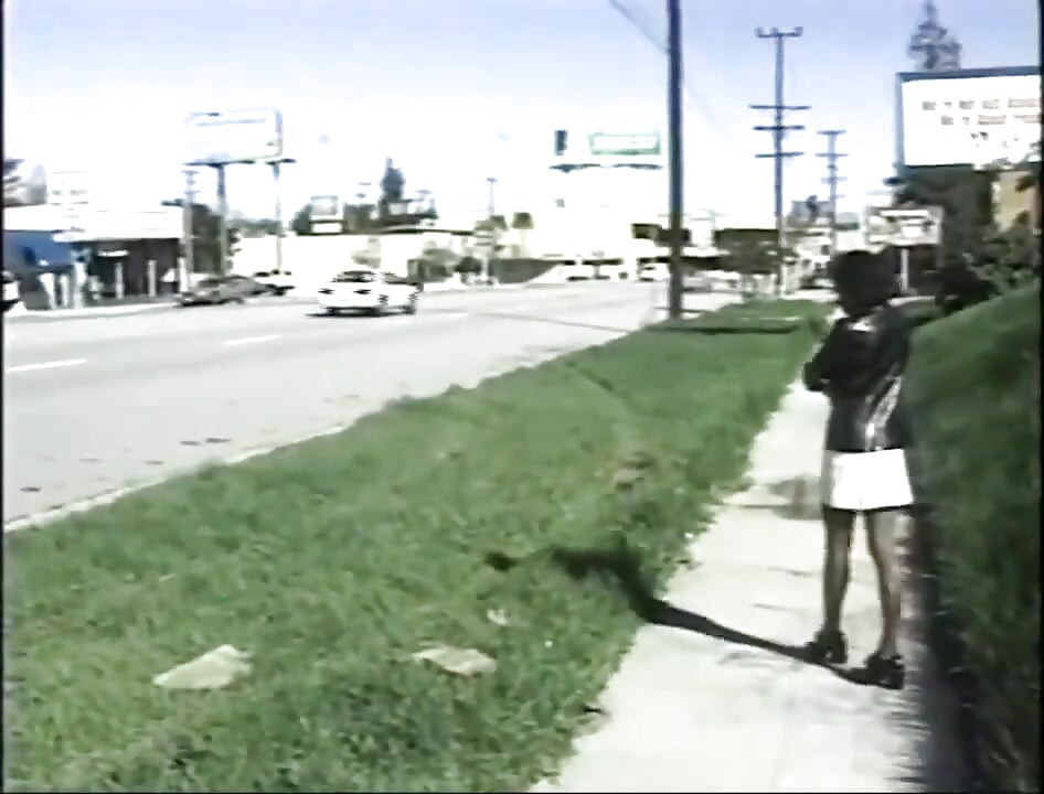 Very sexy black girl loves the white penis in pussy in mouth...cum in mouth