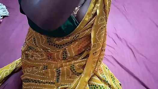 Landlord Aunty seduced a college boy to satisfy her desires