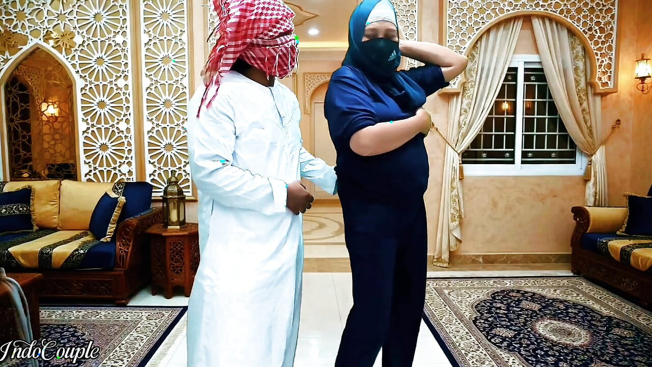 Muslim Hijab Enak bos Perawan Bandung pengen aku nyepong kontol kecil pembantu rumah tangga di Saudi