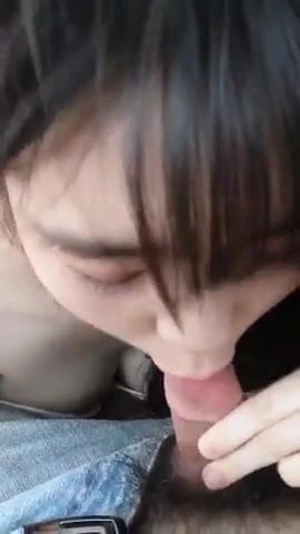 Sao female mouth licking feet