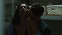Mazikeen Lesley-Ann em nova cena de sexo