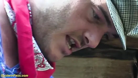 Sert Alman gırtlağına kadar anal seks